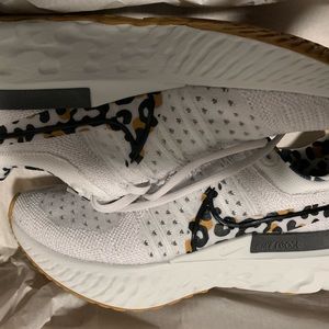 Nike Women’s React 2 Flyknit Size 7